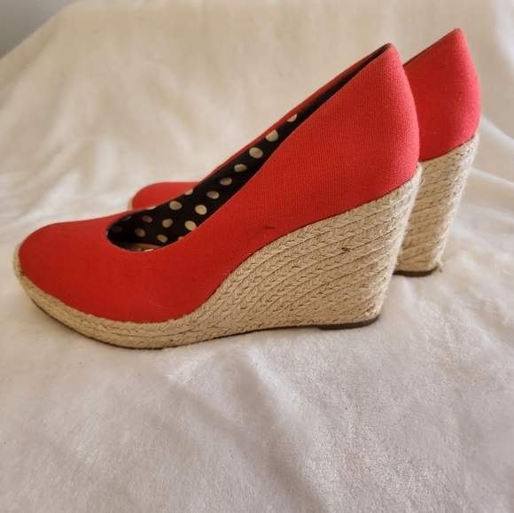 Red wedge-heel - Picture 3 of 5